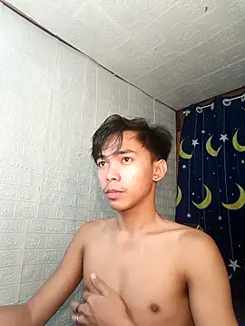 XxXBinatilyongPinoyXxX online show from November 4, 2025, 1:10 pm