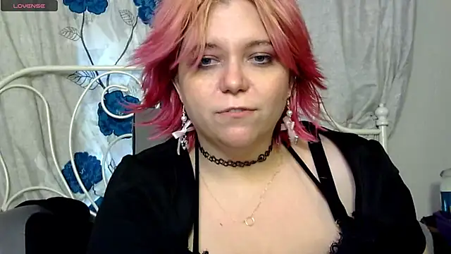 g0lden are0las89 online show from May 19, 2026, 6:47 pm