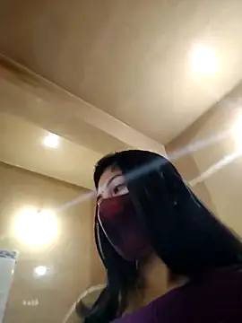 priya 26 online show from October 4, 2025, 2:42 am