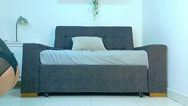 Snapshot of RiriiBrunette__ chatting on May 21, 2026, 7:43 pm RiriiBrunette online show from May 21, 2026, 7:43 pm
