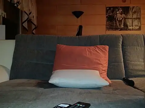 Snapshot of elsteff chatting on March 16, 2025, 7:27 pm elsteff online show from March 16, 2025, 7:27 pm