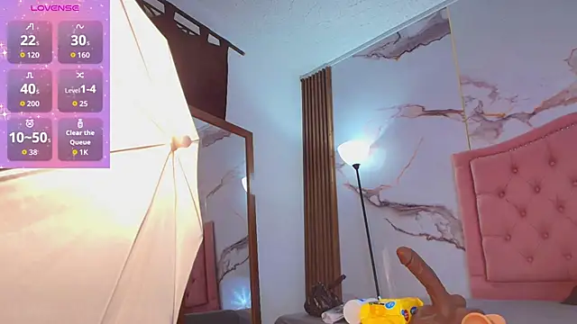 AlyaThompson online show from November 11, 2025, 3:28 am