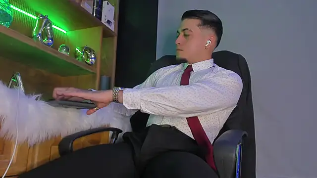 Gael williams1 online show from September 10, 2025, 6:02 am