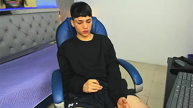 SamBlack  online show from February 5, 2026, 12:43 pm