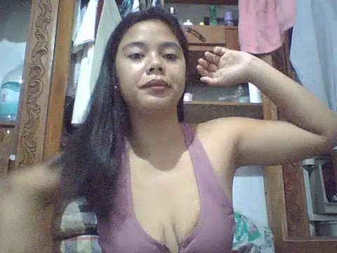 sweet heaven00 online show from March 23, 2026, 11:53 pm