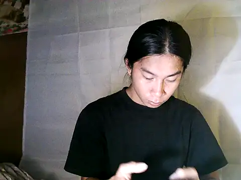 Snapshot of Asian_PrettyAle chatting on December 16, 2025, 12:04 am Asian PrettyAle online show from December 16, 2025, 12:04 am