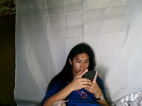 Snapshot of Asian_PrettyAle chatting on December 22, 2025, 12:24 pm Asian PrettyAle online show from December 22, 2025, 12:24 pm