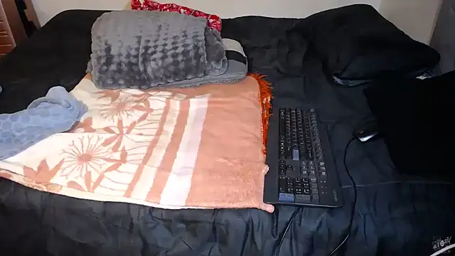 SpicyExi online show from July 6, 2026, 4:42 am