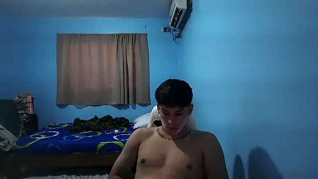 Jaket lovers online show from November 19, 2025, 9:04 pm