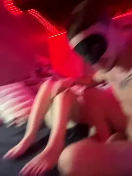 stripadlo online show from November 21, 2025, 4:49 pm