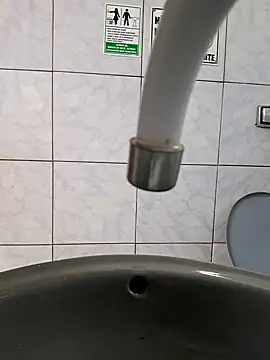 Snapshot of Negodabenga chatting on September 30, 2025, 6:35 pm Negodabenga online show from September 30, 2025, 6:35 pm