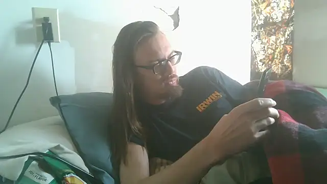 Snapshot of dandonn chatting on April 5, 2026, 4:04 pm dandonn online show from April 5, 2026, 4:04 pm
