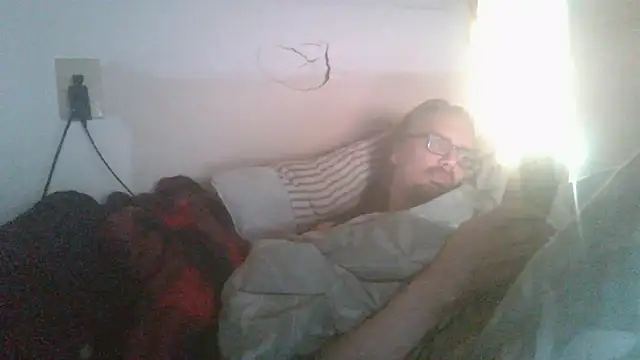 Snapshot of dandonn chatting on May 2, 2026, 3:39 pm dandonn online show from May 2, 2026, 3:39 pm