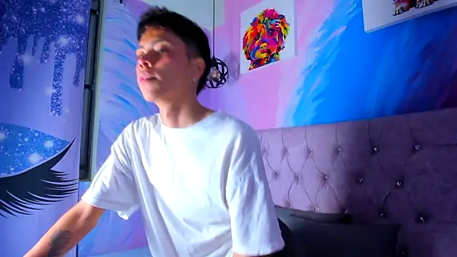 MaxiWildd online show from November 30, 2025, 1:15 pm