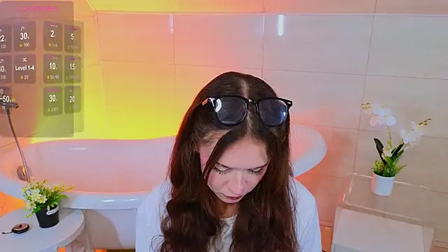 Adetta online show from September 16, 2025, 11:55 am