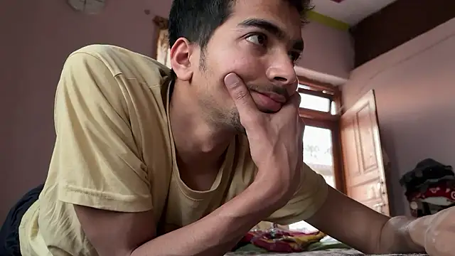 Sweetfucker  online show from February 25, 2026, 12:48 pm