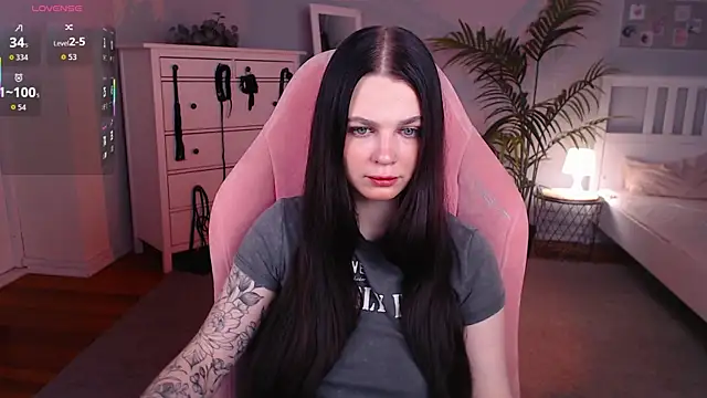 Michela Fruet online show from October 22, 2025, 1:17 am