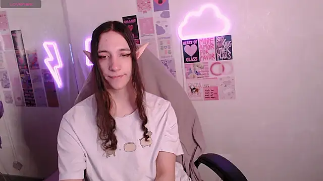 SilverMuse online show from February 6, 2026, 9:40 pm