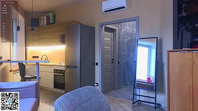 miss bubbles  online show from April 16, 2026, 12:55 am