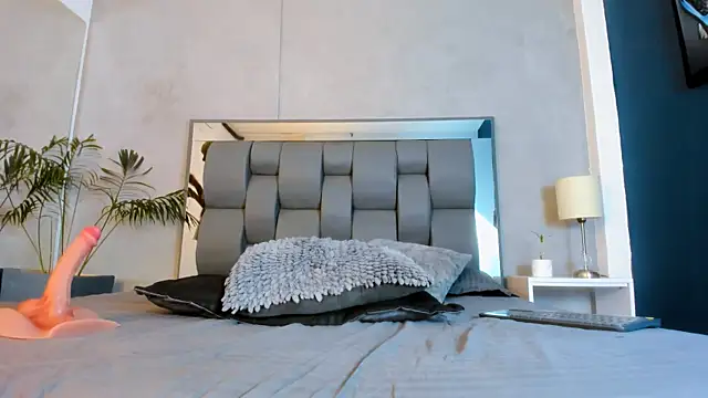 niko kael online show from March 5, 2026, 3:24 am