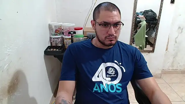 Leonino231 online show from October 2, 2025, 11:50 am