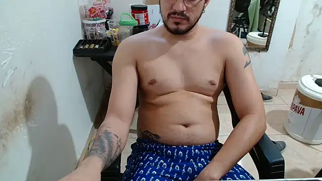 Leonino231 online show from October 11, 2025, 4:49 pm