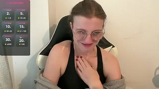 BustyKellyXXX online show from November 27, 2025, 10:06 am