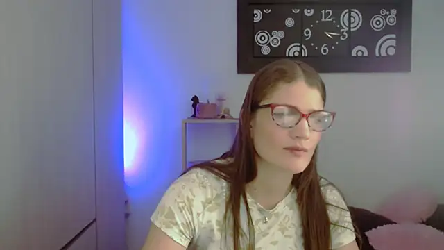 Snapshot of Camila-ventura chatting on May 5, 2026, 8:17 pm Camila-ventura online show from May 5, 2026, 8:17 pm