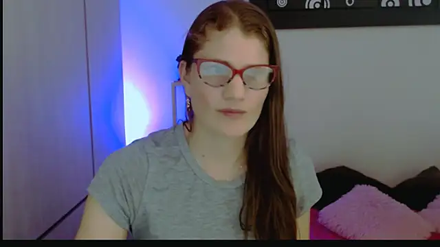 Snapshot of Camila-ventura chatting on May 11, 2026, 1:06 pm Camila-ventura online show from May 11, 2026, 1:06 pm