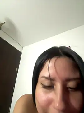 lucy grey25 online show from January 5, 2026, 5:27 pm