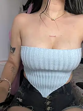 lucy grey25 online show from March 3, 2026, 2:56 pm