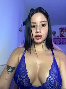 Snapshot of lucy_grey25 chatting on April 21, 2026, 5:17 pm lucy grey25 online show from April 21, 2026, 5:17 pm