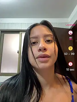Snapshot of lucy_grey25 chatting on May 10, 2026, 5:40 pm lucy grey25 online show from May 10, 2026, 5:40 pm