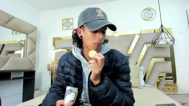 Ibratxandy online show from November 14, 2025, 6:06 pm