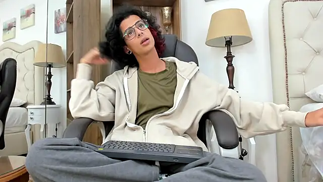 Ibratxandy online show from February 23, 2026, 7:33 pm