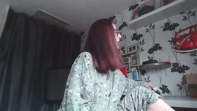 Snapshot of Mistress-Ivy51 chatting on May 5, 2026, 4:53 am Mistress-Ivy51 online show from May 5, 2026, 4:53 am