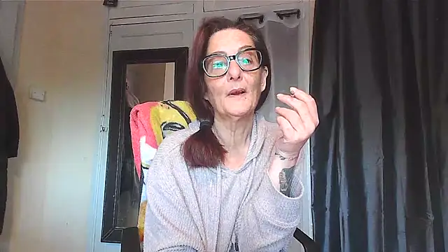 Snapshot of Mistress-Ivy51 chatting on May 11, 2026, 4:51 am Mistress-Ivy51 online show from May 11, 2026, 4:51 am