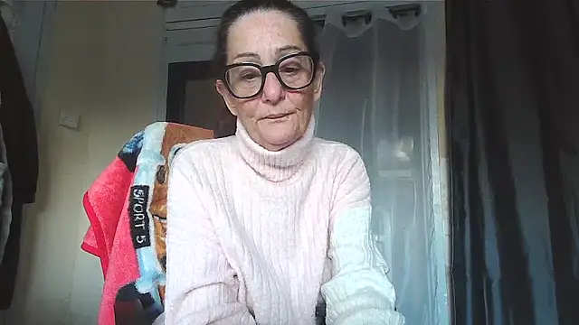 Snapshot of Mistress-Ivy51 chatting on May 12, 2026, 4:42 am Mistress-Ivy51 online show from May 12, 2026, 4:42 am