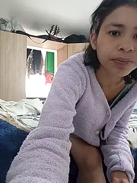 Snapshot of Tendercouple1 chatting on October 14, 2025, 6:42 pm Tendercouple1 online show from October 14, 2025, 6:42 pm