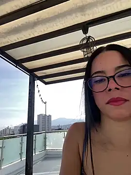 Snapshot of lesly_cutee chatting on May 6, 2026, 12:32 pm lesly cutee online show from May 6, 2026, 12:32 pm