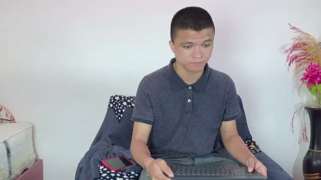 aly n sebas online show from April 19, 2026, 2:33 am