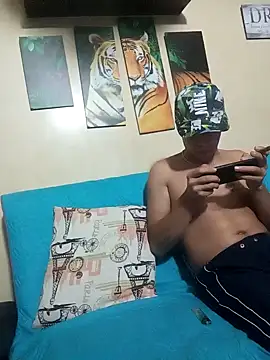 andrusstik online show from April 29, 2026, 4:05 am