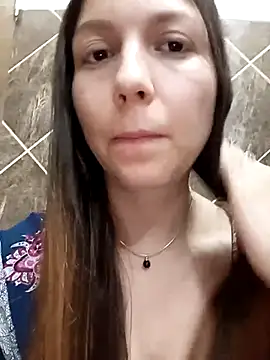 Arianna Moss online show from November 10, 2025, 2:21 am