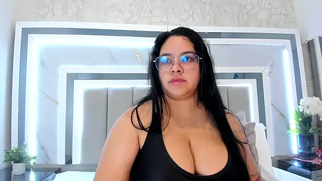 melodycharlotte online show from October 31, 2025, 12:06 pm