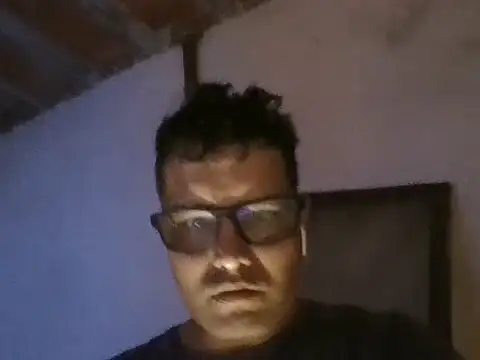 Quarentaoon online show from October 17, 2025, 11:07 pm