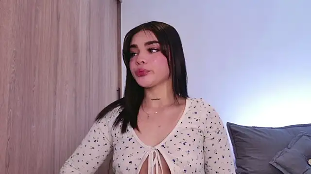 DulceDuarte online show from December 5, 2025, 1:03 am