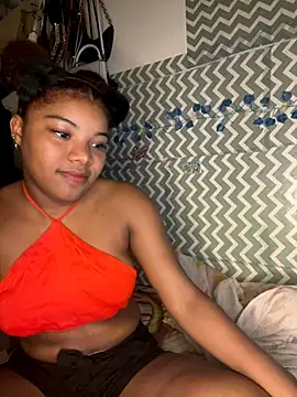 chocolatito-ho online show from October 31, 2025, 10:11 pm