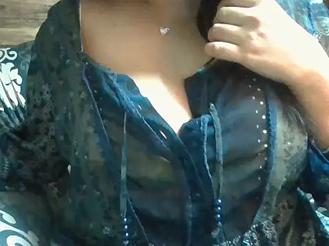 Snapshot of sassylisa chatting on May 21, 2026, 9:11 pm sassylisa online show from May 21, 2026, 9:11 pm