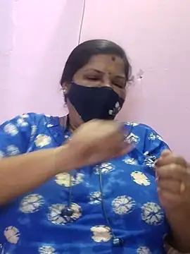 Snapshot of lathikaqueentamil chatting on September 24, 2025, 4:43 pm lathikaqueentamil online show from September 24, 2025, 4:43 pm