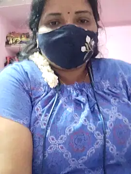 Snapshot of lathikaqueentamil chatting on October 1, 2025, 5:19 pm lathikaqueentamil online show from October 1, 2025, 5:19 pm